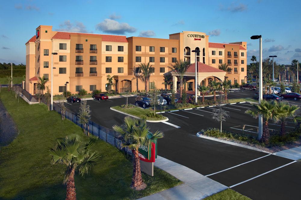 Courtyard By Marriott Stuart Hotel Bagian luar foto