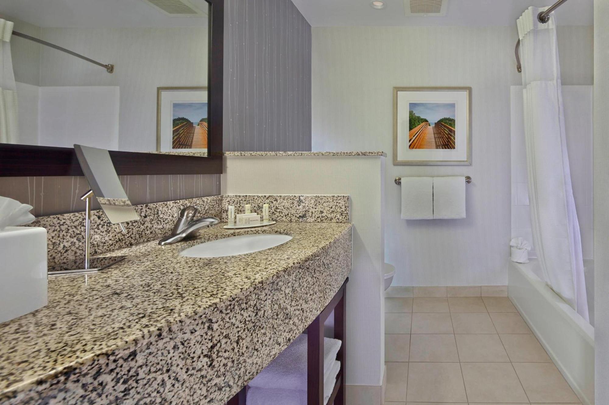 Courtyard By Marriott Stuart Hotel Bagian luar foto