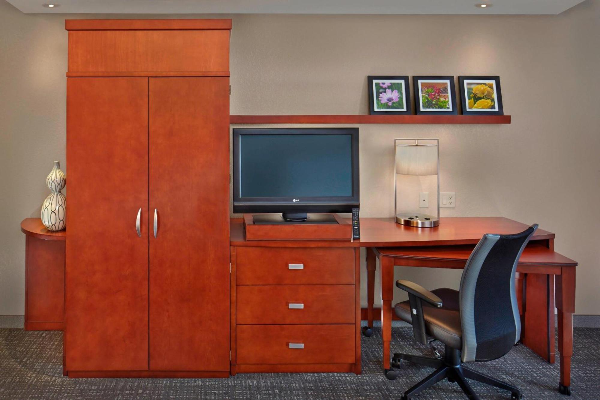 Courtyard By Marriott Stuart Hotel Bagian luar foto