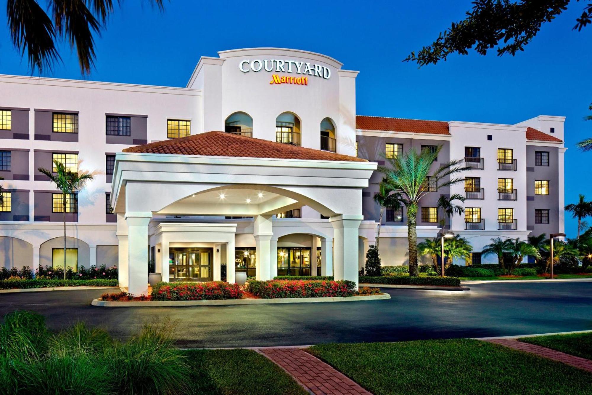 Courtyard By Marriott Stuart Hotel Bagian luar foto
