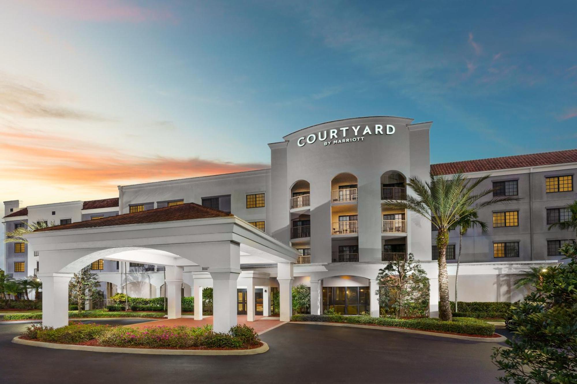 Courtyard By Marriott Stuart Hotel Bagian luar foto